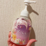 株式会社AFC『Kicca（キッカ） クリームシャンプー』.新習慣の1本6役でサロン級スペシャルケアが叶う次世代シャンプーがリニューアル登場。たくさんのお客様からお悩みや喜びの声をいただき&hellip;のInstagram画像