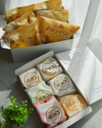 八天堂大好き〜💓くりーむパンはクリームがとろ〜っとしててめちゃくちゃ美味しい🤤💕クリームがたっぷり入ってるからお得感も半端ない💕✨今回は八天堂の広島メロンパンを食べてみました〜🌸&hellip;のInstagram画像