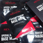 REVLONSPECIAL MAKEUP BASE MASKあのREVLONからのメイクアップ発想のシートマスク、気になりますね!メイクくずれしたくない日の前に仕込む、保湿ケア・肌キメケア・&hellip;のInstagram画像