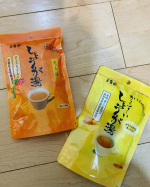 玉露園しょうが湯から〜いしょうが湯玉露園の『しょうが湯』は、さわやかでほどよい酸味のバラ科の果実ローズヒップを隠し味に、さとうきびのしぼり汁をそのまま煮沸濃縮し、加工せずに冷却してつくった沖縄&hellip;のInstagram画像