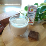 ✠マルサンアイ豆乳飲料 あんバター味をお試しさせていただきました&hearts;朝晩、ほんとひんやりしてきたので温かくてほんのり甘いものが欲しくなる☺️大好きなあんバター味の豆乳飲料なんてぴったり〜&hellip;のInstagram画像