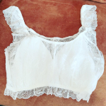 ニッセン『まるでNOブラ　総レースハーフトップブラジャー』.ブラを着けてる感がない！？まるでＮＯブラ！窮屈な締め付け感の無いハーフトップタイプブラジャー。ストラップ部分もラクな着け心地&hellip;のInstagram画像