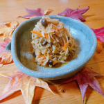 👩&zwj;🍳切り干し大根のたいたん👩&zwj;🍳お弁当用の常備菜のストック作る日で、切り干し大根作ろうとしてた時に、最高のタイミングで『めっちゃ使えるふわふわかつお粉』が届きました🙌だしとして使え、&hellip;のInstagram画像