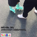 トイザらスツイスタスケート ミント🛼娘が履いているのは、Lサイズ（17.5～21.5cm）です。小学1年生、6歳の娘が練習しています♪ローラースケートとインラインスケートが簡単に組み替え&hellip;のInstagram画像