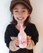 ⁡⁡⁡可愛いピンクのボトルのボディミルク💗⁡⁡⁡⁡これから乾燥しやすくなるから、保湿必須ですね😊⁡⁡大容量なので、家族みんなで使えます🥰⁡⁡⁡⁡ピーチの香り🍑がいい匂いで、娘も&hellip;のInstagram画像