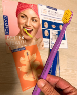 ★★歯ブラシお試しさせていただきました。見た目も鮮やかなカラーはThe北欧っぽい。持ち手は特徴的な角形で手に握りやすい。ぎゅっと詰まった歯ブラシだけど硬いなと思うことも無く歯に&hellip;のInstagram画像