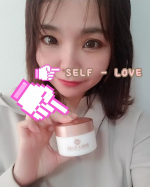 kao.chiru今日のおすすめ🔶SELF-LOVE オールインワン ラメラ マッサージジェル①化粧水②乳液③美容液④アイクリーム⑤マッサージジェル⑥パックの機能これ一つで終わる&hellip;のInstagram画像