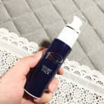 ピアベルピア　ナイトパック使ってみました😀寝る前に塗るだけで寝ている間にケアしてくれるアイテムです。使い方はとても簡単で、寝る前に2プッシュ分を手に取り肌に塗るだけです✨あとは朝にすすぐ&hellip;のInstagram画像