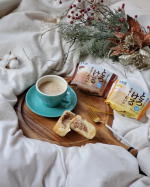 【#おうちcafe ♡くりーむパン🥯】@megmeg426 👈️お取り寄せ情報..おうちカフェもそろそろクリスマス仕様のセッティング🎄..今まで、⁡直営店かオンラインストア&hellip;のInstagram画像