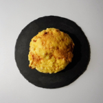 ・・・〜八天堂広島メロンパン&マロンパン〜・・・・・・・・三時のおやつは八天堂さんのスイーツをいただきました😋広島メロンパンは外がサクサクで中にはコーヒークリームが入ってい&hellip;のInstagram画像