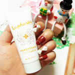 Xmasネイルを楽しむ前に乾燥爪をうるおしてくれるハンドクリーム✋✨【BIBIDAY】ユーフォリア キンモクセイ ハンドクリーム 30gをお試ししました😆【 商品詳細 】キンモクセイの心地&hellip;のInstagram画像