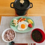 ⁡先日の私のゆっくり1人朝ご飯🍚朝ご飯を食べない日も多く、食べても適当だったり。久しぶりにゆっくりと。⁡⁡株式会社玄米酵素さんの北海道玄米雑穀を頂きました！玄米雑穀は洗わずその&hellip;のInstagram画像