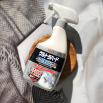 水まわりのお掃除がラクになる便利アイテム！汚れやすい水回り、できるだけキレイを長持ちさせたいからウルトラハードコーティング　キッチンシンク水まわり用　を使ってみたよ✨ 使い方は簡単&hellip;のInstagram画像