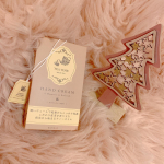 BIBIDAY🤎ティータイム　ハンドクリーム🤍ホワイトティーの香り💕紅茶好きにはたまらない、紅茶の香りのハンドクリーム🤍手に出してぬってみたけどホワイトティー🫖とってもいい香り🕊紅茶が入っているか&hellip;のInstagram画像