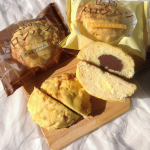 メロンパン好き集まれ〜八天堂のお取り寄せ『広島メロパン』がとっても美味しい私が食べたのは、カスタードとチョコクリームの2種類メロンパンの中にとろんとしたクリームが入っていて、満足度大！&hellip;のInstagram画像