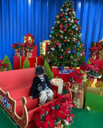 ..こないだ お休みの日にトイザらスに行ってきたよ~🎄..それはそれはもう、、大興奮。笑そーだよね。。楽しいよね。おもちゃいっぱいだもの 🙊....&hellip;のInstagram画像