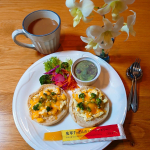 ☕朝ごはん☕日本代表⚽選手の皆さんお疲れ様でした！感動をありがとう⚽寝不足のまま韓国へ出かけた娘ちゃん駅まで送ってそのまま仕事に行ったパパそして、のんびり朝ごはんの私😂&hellip;のInstagram画像