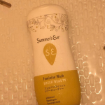 デリケートゾーン専用のソープ泡立ちが良く荒れることも無く使えました。フローラルの香りで少しとろみがあり使いやすかったです。#サマーズイブ #VIO #脱毛 #VIO脱毛 #黒ずみ #黒&hellip;のInstagram画像