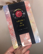 ハリネズミのマークでお馴染みの＼アロマdeマスク／今回は冬季限定アロマdeマスク『ウィンターローズブレンド』をお試ししました☃️冬が華やかになるデザインでとっても素敵です。ハリ&hellip;のInstagram画像