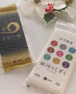 朝の情報番組のプレゼントにもなっててテンションあがったお米🍚🍚🍚　岩手県産のブランド米「金色の風」「銀河のしずく」を気軽に味わえる、300gの真空パックのセットです❤️岩手県が自信を持っておす&hellip;のInstagram画像