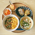 ㅤㅤ☐春菊そぼろ丼☐レンコンステーキ☐ホタテきのこのバター醤油☐にんじんの出汁蒸し☐具沢山味噌汁☐りんごㅤ@radishboya1988 さんの野菜をたくさん使&hellip;のInstagram画像