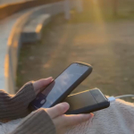 【みなさん、寝落ちしませんか😴 ？】⁡私は１週間の半分は、スマホを触りながら寝落ちする人です🙋&zwj;♀️笑⁡⁡寝落ちすると1番困るのが、、スマホの充電ができてないこと〜😭😭&hellip;のInstagram画像