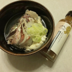 **ホシサン株式会社・くまもとマイスターズの『鯛白だし』を使用して鯛のあら汁を作りました🌼スーパーで大きな鯛カマのアラが買えたので、次の日の朝の分まで大量に作りました🙂［分&hellip;のInstagram画像