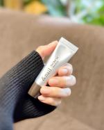 ⁡🌼アンドネイルネイルベッドオイル⁡⁡指先がかなり乾燥するこの季節に愛用しているネイルオイル🤍⁡爪先用のオイルだよ💅⁡ネイルベッド(爪のピンク色の部分)を美しく&hellip;のInstagram画像