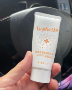 @bibiday_official BIBIDAY・Euphoria キンモクセイ ハンドクリーム 金木犀の甘くて優しい香りが心地よいハンドクリームテクスチャーはさらりとしててベタ&hellip;のInstagram画像