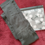 着圧もしたいけどファッションも楽しみたい！そんな人のために開発されたベルシアーリブステッチ今年話題になってた着圧のリブレギンスです。インスタで見てすごく気になっ&hellip;のInstagram画像