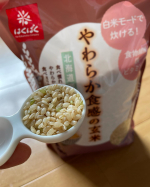 はくばくさんの「柔らか食感の玄米」のご紹介です！玄米だけのご飯は食べにくいイメージがあったのですが、こちらの商品は本当に食べやすくて美味しいです☺️プチプチ感ともっちりした感じもあり、食感も楽し&hellip;のInstagram画像
