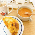 23日に仕事納めをしました！お疲れ様でした☺️ㅤㅤㅤㅤㅤㅤㅤㅤㅤㅤㅤㅤㅤというわけで、24日はのんびり起きてブランチ。前日に買ってたパン、オマール海老のビスクとカフェモカ☕️ㅤㅤㅤㅤㅤㅤㅤ&hellip;のInstagram画像