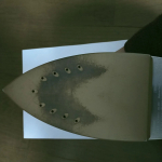 ⁡子供たちが幼稚園の時につけたお名前シートの粘着汚れ&hellip;⁡⁡このままではいけない！とアイロンクリーナー使ってみた⁡&hellip;やっぱり10年位経過した汚れは簡単には落ちないよね&hellip;⁡⁡でもクリーナー使用後に液&hellip;のInstagram画像