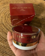 インフィニータEXゲルプラス！毎日このラグジュアリーレッドを見ると気分が上がる！続けて使ってます。肌のハリや乾燥による小じわなど、エイジングサインにアプローチ。年齢によって&hellip;のInstagram画像