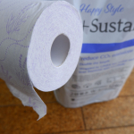 #アスト株式会社Happy Style +Sustaina#トイレットペーパー環境貢献型商品のトイレットペーパーです。トイレットペーパーは再生紙100%。外袋には#石灰石 から作られた新&hellip;のInstagram画像