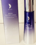 加齢と共に髪の悩みが深まってきました。こちらのローションを朝晩トントンとすることで、頭皮が元気になりつつあるように感じています。特に頭頂部が薄くなってきたので、このヘッドスパ習慣を続けてみたい&hellip;のInstagram画像