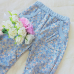 🤍🌼#pr@nissen_kids_official 様よりモニターモデルに選んでいただき花柄サルエルパンツをいただきました🌼今回頂いたのは商品番号：VCZ0122E0&hellip;のInstagram画像