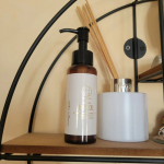 #Hzストレートリペアヘアオイルダメージ補修成分のエルカラクトン(&gamma;-ドコサラクトン)が、ドライヤーやヘアアイロンの熱により毛髪表面でタンパク質と結合し、毛髪の表面に油膜を作り湿気から&hellip;のInstagram画像