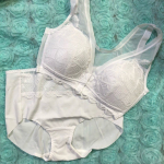 BAK&HAK・ノンブラ上下セットを使ってます♪BAK&HAK・ノンブラ上下セット痛みが気にならない、ストレスフリーなブラジャー。楽ちんなのに谷間キープできるノンブラは、24時間大活躍。柔ら&hellip;のInstagram画像