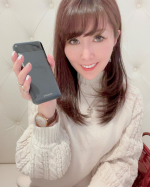 ＼大容量モバイルバッテリー／⁡出かける時は忘れずに✋🔋✨⁡スマホ📱で写真や動画撮影が大好きなのでバッテリーが減りやすく、最近まで使っていたモバイルバッテリーもついに故障😱&hellip;のInstagram画像
