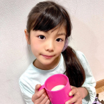 - - - - - - - - -▷◁.｡我が家は朝はパンで野菜不足を補う為に青汁を牛乳と割ってさらに飲みやすいようにハチミツ🍯を足して飲んでるよ😊@boco_to_d&hellip;のInstagram画像