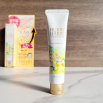 ☆ハリーハリー　大人のハンドバーム（ロイヤルプルメリアの香り）40g(約120回分)　税込1,100円　消毒・水仕事によるつらい　冬の手荒れに！　エイジングケア成分配合。　敏感な大人&hellip;のInstagram画像