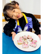 - ̗̀ バレンタインは手作りしよ🍫❤🍫💝 ̖́-もうすぐバレンタイン&hearts;今年は本命くんにチョコを渡したいりぃちゃんと練習ꉂ🤭♡♡♡@kyoritsu_kitchen さんの&hellip;のInstagram画像