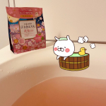 最近寒くて毎日お風呂浸かってる🙈🧺♨︎新発売の夜桜の香り🌸🌝お試しさせてもらった＼(^^)／汗かきエステシリーズ、夜桜の香りは桜餅の香りみたいで食べたくなりそうな感じ😋お塩のおふろで30分ぐら&hellip;のInstagram画像
