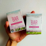 TheBarシャンプー＆コンディショナーSakuraはじめての固形シャンプーを使用しました。どーやって使うのか？髪はきしまないのか？保管はどーするのか？色々と未知でしたが、、、まず、届&hellip;のInstagram画像