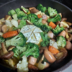 カマンベールのアヒージョとアジフライです。#野菜をMOTTO #カレー #新発売 #monipla #monmarche_fanのInstagram画像