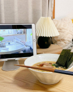 ．お水がいらない横浜家系ラーメン！どうしてもラーメンが食べなくなることありませんか？このシリーズはお鍋に入れて煮込むだけなのでお湯を測ったり麺を茹でたりするのがなくて簡単🥹味も美味しくて&hellip;のInstagram画像