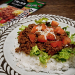 *今日の晩ごはんは『タコライス』正田醤油様の冷凍ストック名人の『タコライスの素』で作ってみました。この冷凍ストック名人は素の入ってる袋に材料を入れ冷凍保存。そして使いたい時に凍ったままフラ&hellip;のInstagram画像