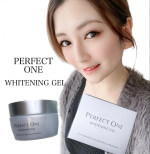 ***PERFECT ONEWHITENING GELパーフェクトワン美容液ジェルシリーズの薬用ホワイトニングジェル！1つで6役の充実ケア✨○化粧水○乳液○美容液○クリーム&hellip;のInstagram画像