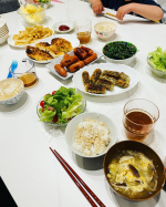 ．もち麦生活を続けています🍚白米にもち麦を入れて炊飯するだけで、食物繊維を手軽に取り入れることができます。麦ごはんはもちろん、スープに入れてリゾットにしたり、色々アレンジできるので日替わりで楽&hellip;のInstagram画像